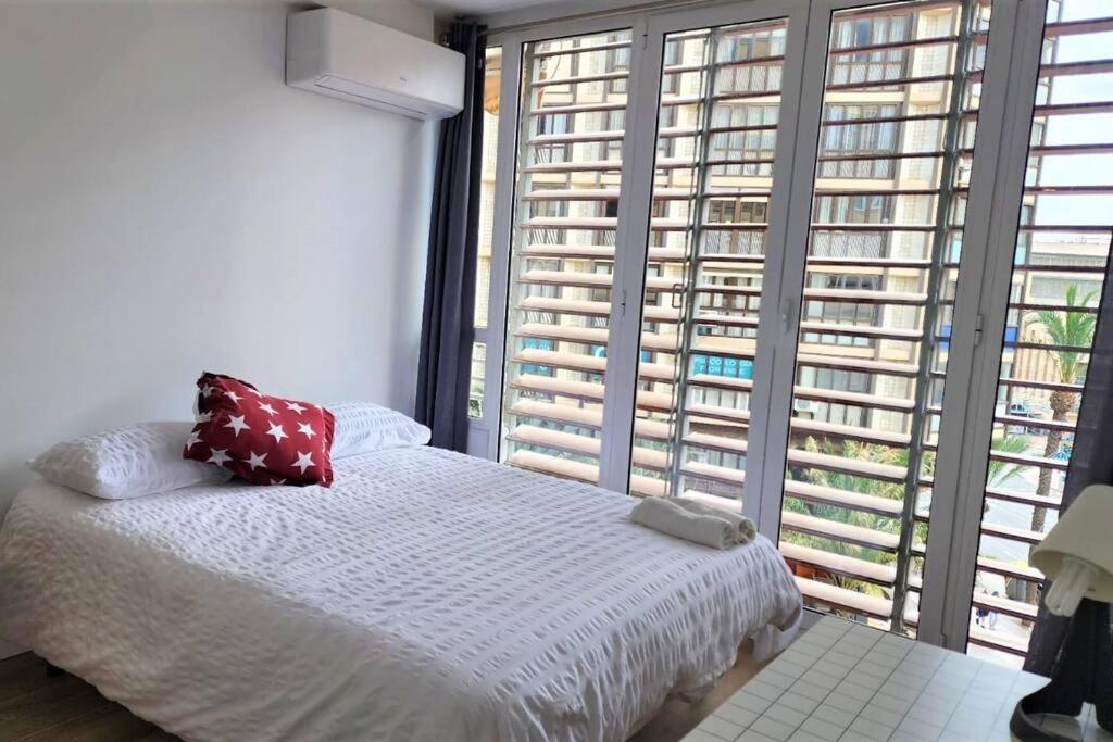 Apartamento En La Rambla Centro Alicante C Kültér fotó